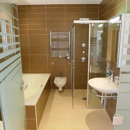 Chalet Veronica בקתה *